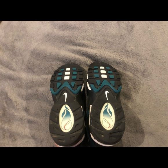 Nike Air Griffey Max 1 Freshwater (2011) - Picture 6 of 6